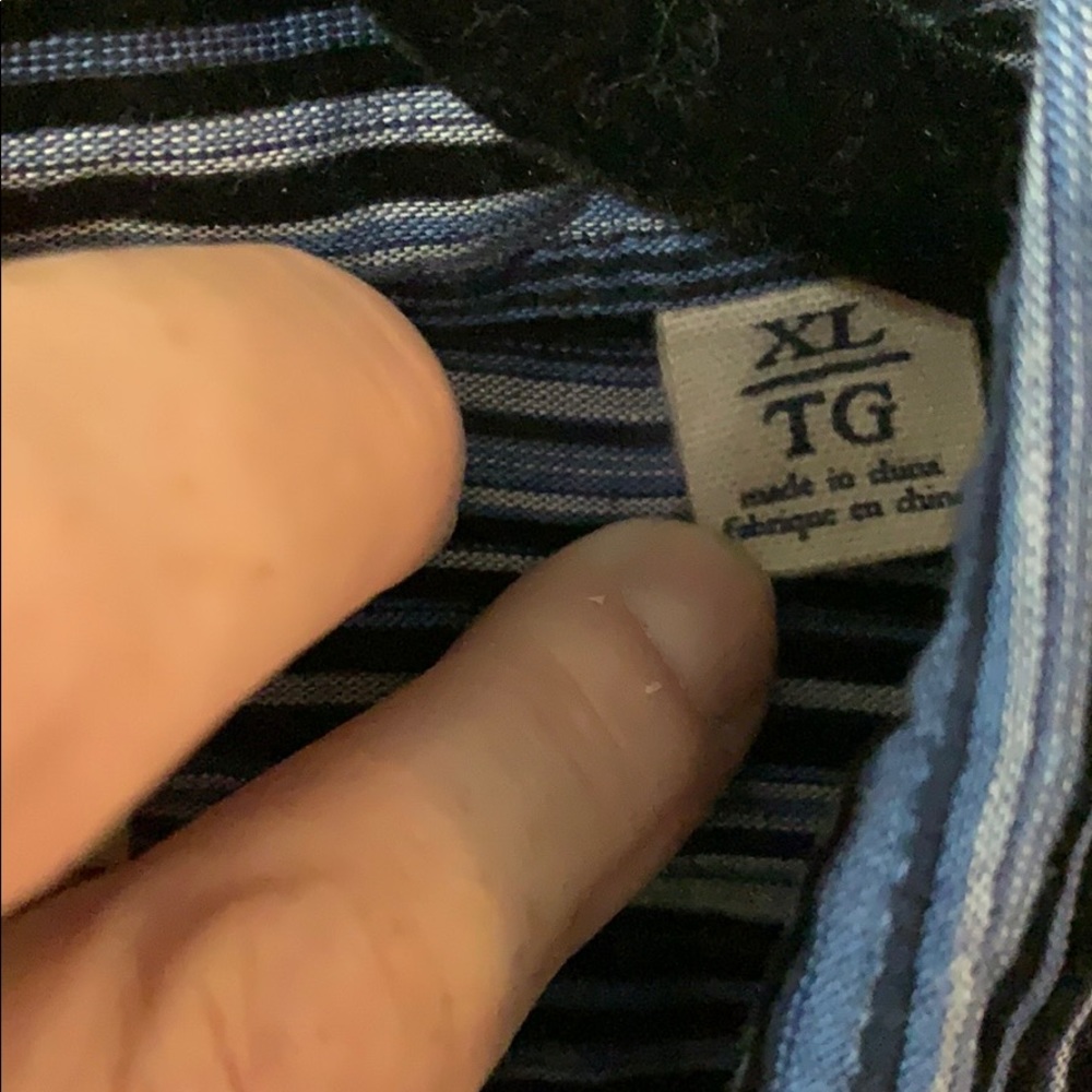 Vertical stripes men’s XL shirt - Picture 4 of 4